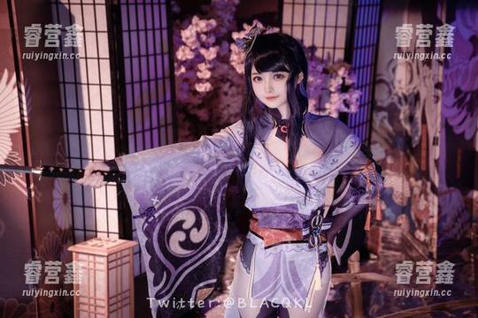 白莉爱吃巧克力 秘书与镜头:白莉爱吃巧克力的私拍探险之旅