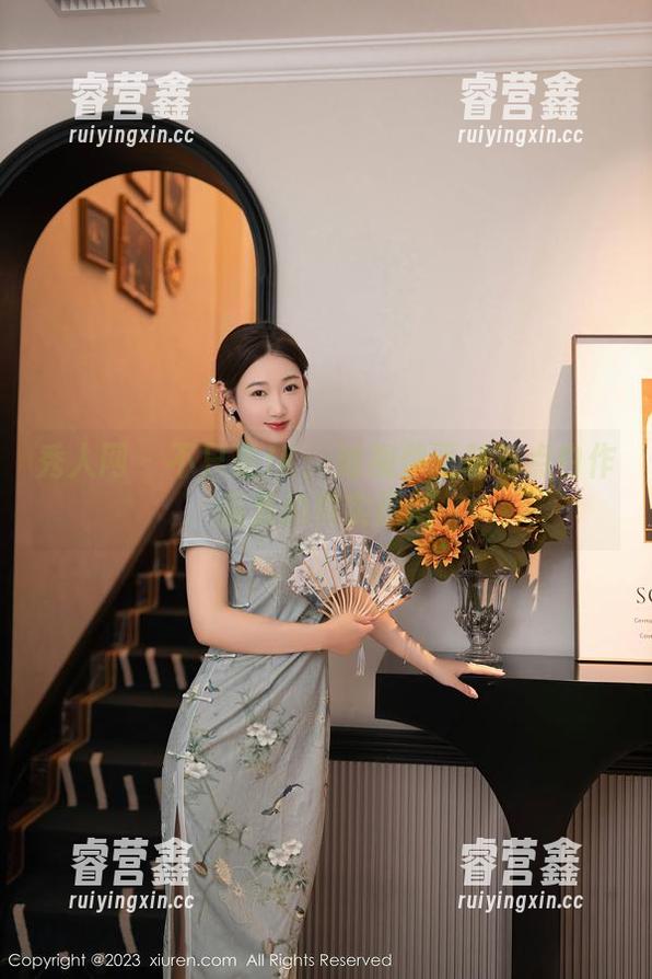 秀人网-伊丽莎有点白 秀人网 - 不只是JK:透视伊丽莎有点白作品集的真实原图