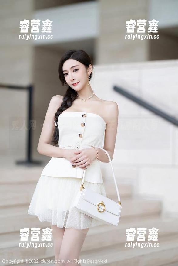 秀人网-小肉肉咪 秀人网 - 小肉肉咪:把女王气质融入每一张美图!