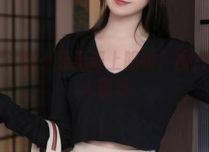 秀人网 – 当小逗逗遇上眼镜：图片里的迷人视线