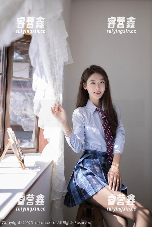 秀人网 - 懒洋洋的海边日子：汁汁分享的梦幻套图来了！