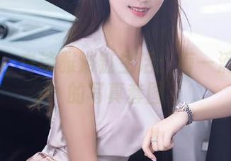 秀人网 – 白诗雅浴缸生活：每一滴都是美的写真套图