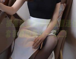 秀人网 – 被蛋蛋宝的美图资源迷住！她的套装真的是独一无二！