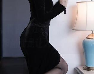 秀人网 – 看香澄在东京的纯白，果然是好作品就是让人心慌意乱！