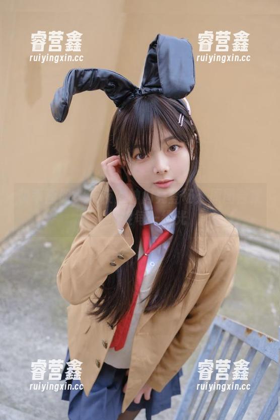稚乖画册-夜夜 稚乖画册 - 夜夜女神闪亮登场:原图合集,捕捉每一缕光
