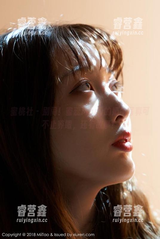 蜜桃社-蜜蕊Mary 蜜桃社 - 别闹!蜜蕊Mary的奶牛写真可不止养眼,还有故事!