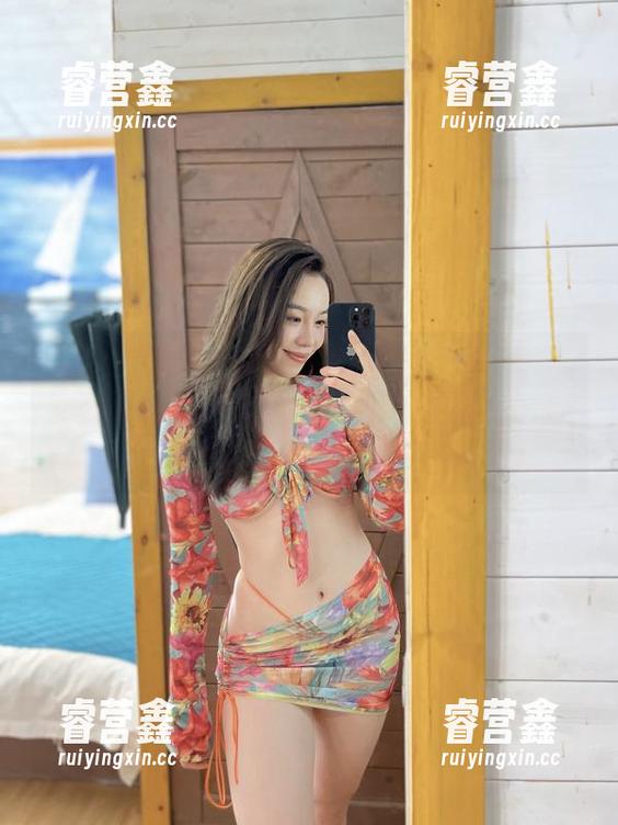 铁锤姐姐 微密圈 - 免费图集!铁锤姐姐带你香艳左右,内衣与维多利亚的秘密到底哪个更撩?