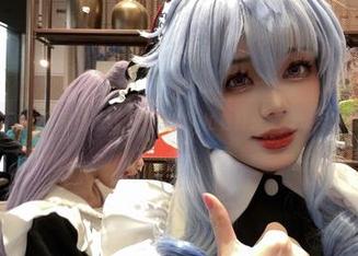 阿九从不咕咕x碧蓝航线：“舰娘”忙着打怪，我来用写真偷懒！