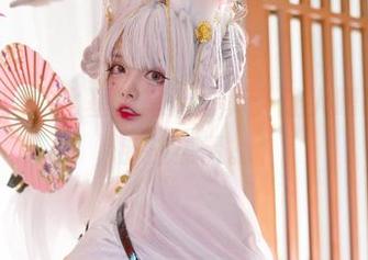 阿寨寨ninja比基尼高清写真：让人眼睛跟随的那抹热情。