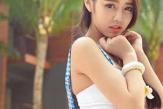 青豆客 – 婕西儿jessie的户外美图合集：她的身材好到我都开始怀疑我的沙发是不是有魔法！